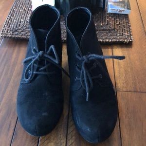 Cupcake Size 4 kids boots